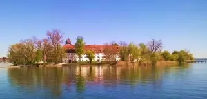 yoga-retreat-auf-der-fraueninsel